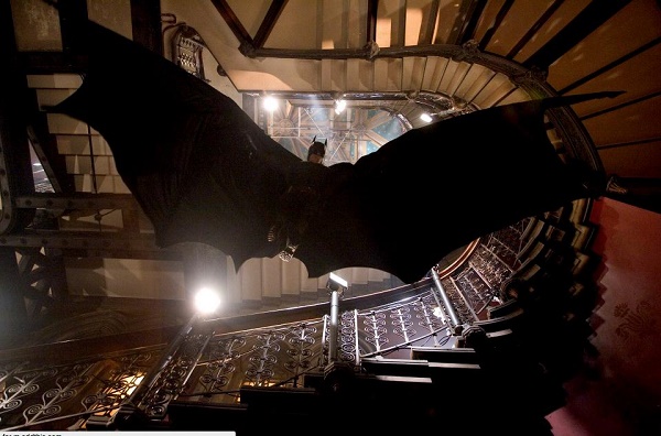 batman-begins-9-1940x1285