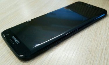 ภาพหลุด Samsung Galaxy S7 edge รุ่น “สีดำเงา”: งดงามไม่แพ้ iPhone 7 รุ่น Jet Black