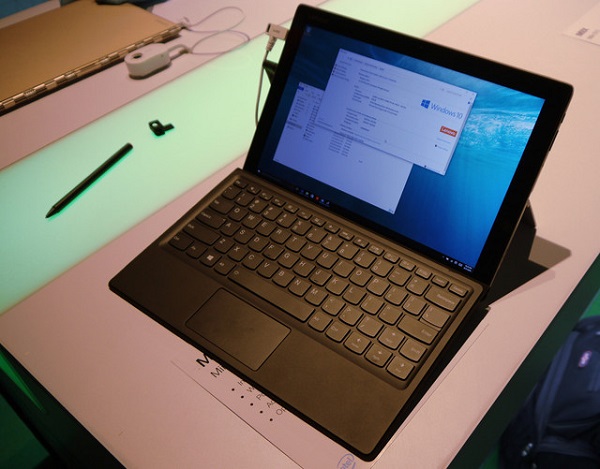 หลุดสเปค Lenovo Miix 520 : อุปกรณ์ไฮบริด 2-in-1 คู่แข่ง Surface Pro 4