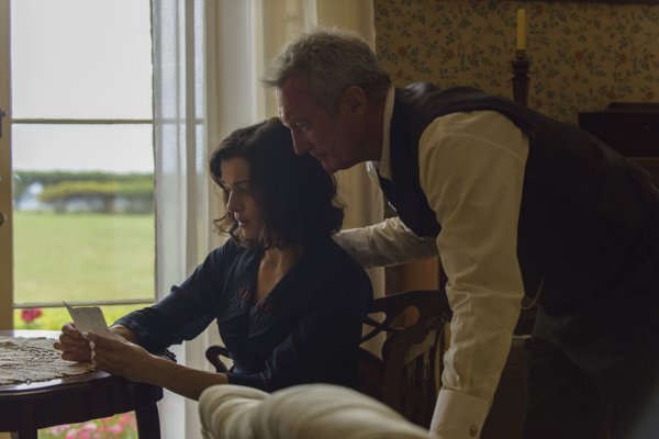 Oscar (TM) winner Rachel Weisz is Hannah Roennfeldt and Bryan Brown is Septimus Potts in the poignant drama THE LIGHT BETWEEN OCEANS, written and directed by Derek Cianfrance and based on the acclaimed novel by M.L. Steadman.