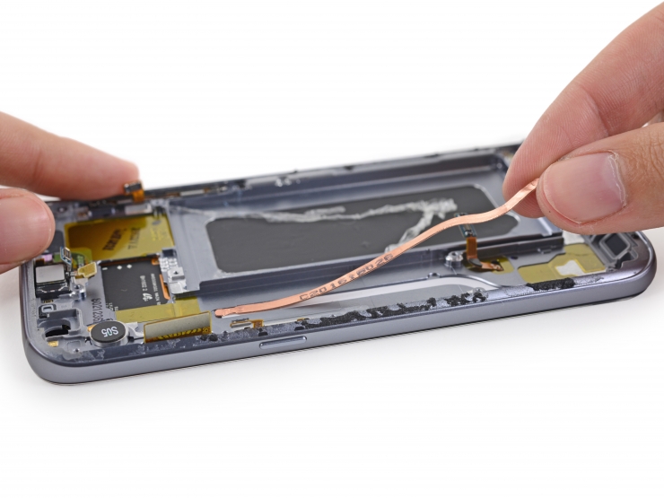สาวกวางใจได้! เผย Galaxy S8 จะใช้ท่อระบายความร้อนเหมือนในรุ่น S7