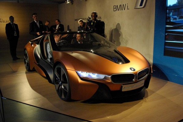 BMW ประกาศ จะสร้าง “รถยนต์ไร้คนขับ” ให้สำเร็จภายในปี 2021