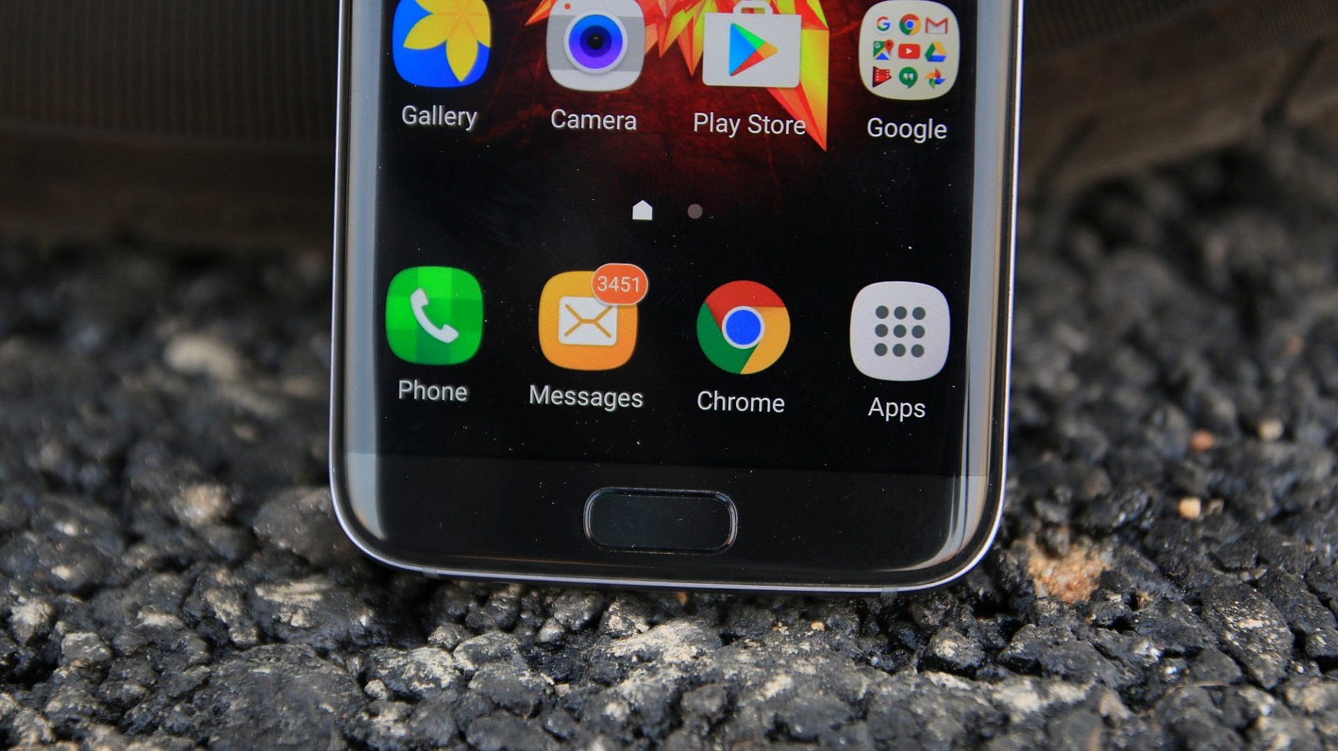 Samsung เผลอปล่อยแอปที่เผยหน้าตาของ Galaxy S8 มาซะงั้น