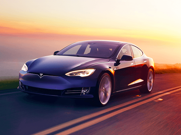 ทุบสถิติความเร็ว! รถยนต์ Tesla แรงยิ่งกว่า Porsche เสียอีก