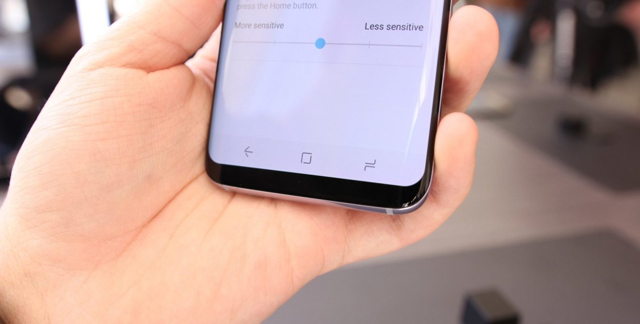 ปุ่มบนหน้าจอของ Galaxy S8 สามารถเปลี่ยนตำแหน่งให้เหมือน Google ได้