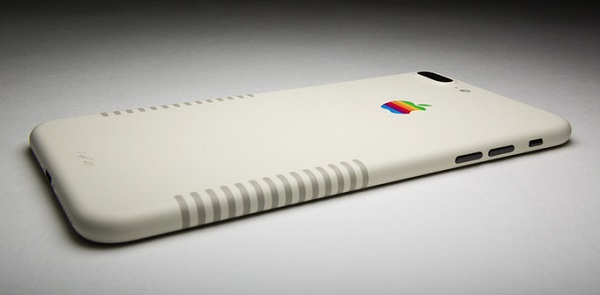 iPhone 7 Plus สไตล์ “รีโทร” (Retro) สุดวินเทจ ราคากว่า 66,000 บาท