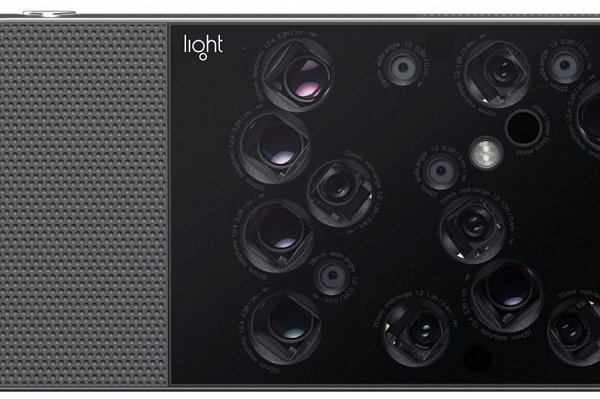 Light L16 : กล้อง 16 เลนส์ ใกล้จะได้ขายจริงแล้ว
