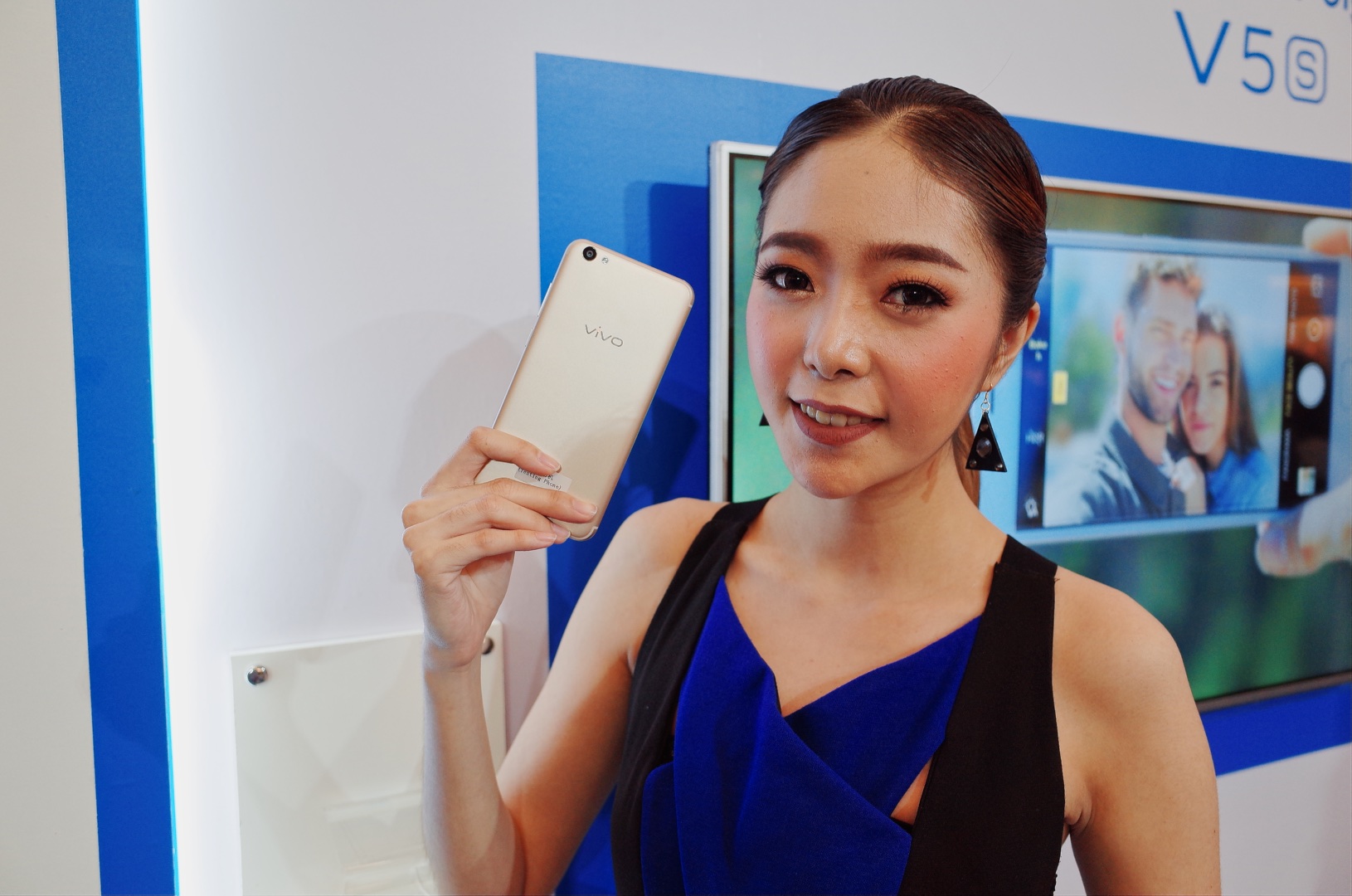 เปิดตัว Vivo V5s สมาร์ทโฟนเน้นกล้องหน้า มาแทนรุ่น V5