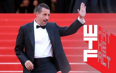 US actor Adam Sandler waves as he arrives on May 21, 2017 for the screening of the film 'The Meyerowitz Stories (New and Selected)' at the 70th edition of the Cannes Film Festival in Cannes, southern France.  / AFP PHOTO / Valery HACHE        (Photo credit should read VALERY HACHE/AFP/Getty Images)
