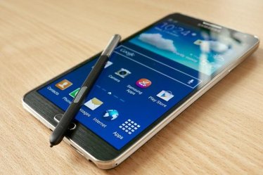 ลือ! Samsung อาจเปิดตัวรุ่น Galaxy Note 8 รุ่นพรีเมียมมาพร้อม RAM 8 GB, ROM 256 GB
