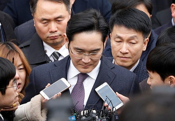ทายาท Samsung อาจต้องติดคุก 12 ปี จากคดีติดสินบนอดีตประธานาธิบดีเกาหลีใต้