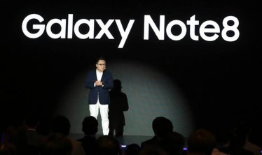 ผู้บริหาร Samsung แย้มปีหน้าอาจได้เห็นมือถือจอพับได้ใน Galaxy Note 9