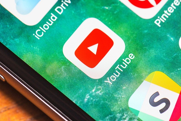 YouTube ของ iOS อัปเดทใหม่ สตรีมเกมสดๆ ได้ในตัว!