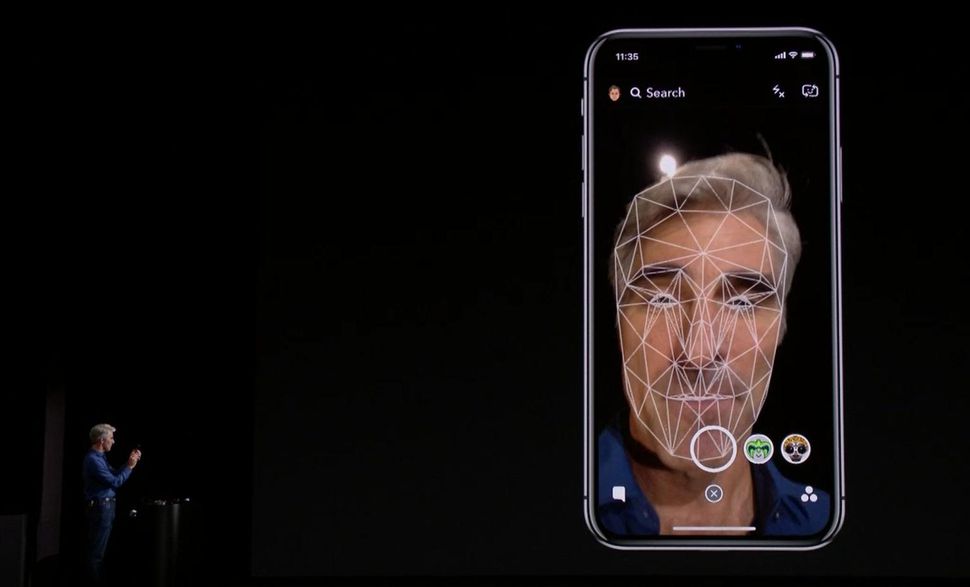 Apple ตอบข้อกังวลเกี่ยวกับ Face ID เรื่องการใช้งานเมื่อใส่แว่นกันแดดและการป้องกันขโมย