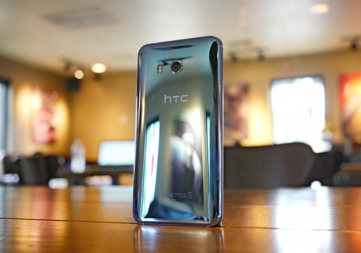 สื่อนอกลือ HTC อาจเปิดตัว ‘U11 Plus’ หน้าจอ 6 นิ้วดีไซน์ไร้ขอบช่วง พ.ย. นี้