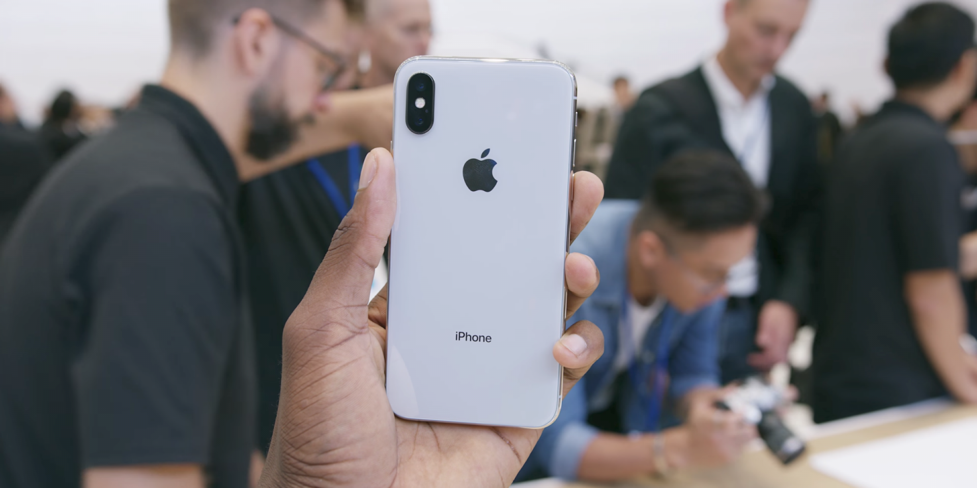 เตรียมจับจองกันได้… iPhone X (เท็น) ชุดแรกจะวางจำหน่ายเพียง 3 ล้านเครื่อง เท่านั้น