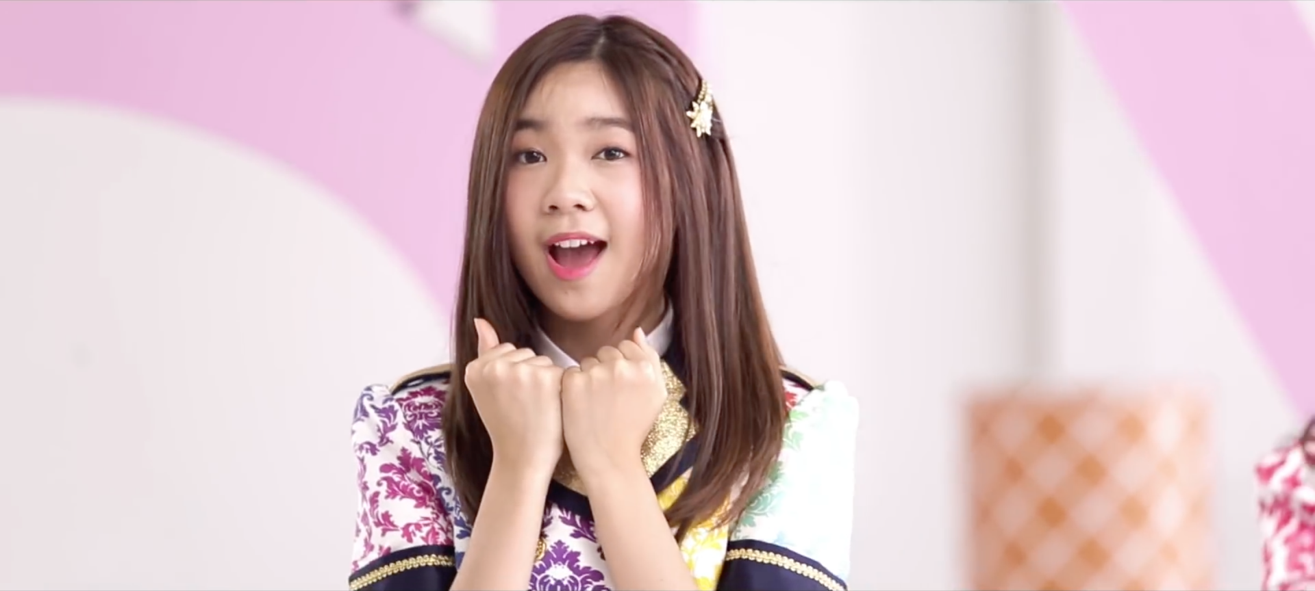 ดีงามพระรามสี่สิบแปด! MV แรกของ BNK48 มาแล้ว แจ่มจันทร์แค่ไหนไปดูกัน!