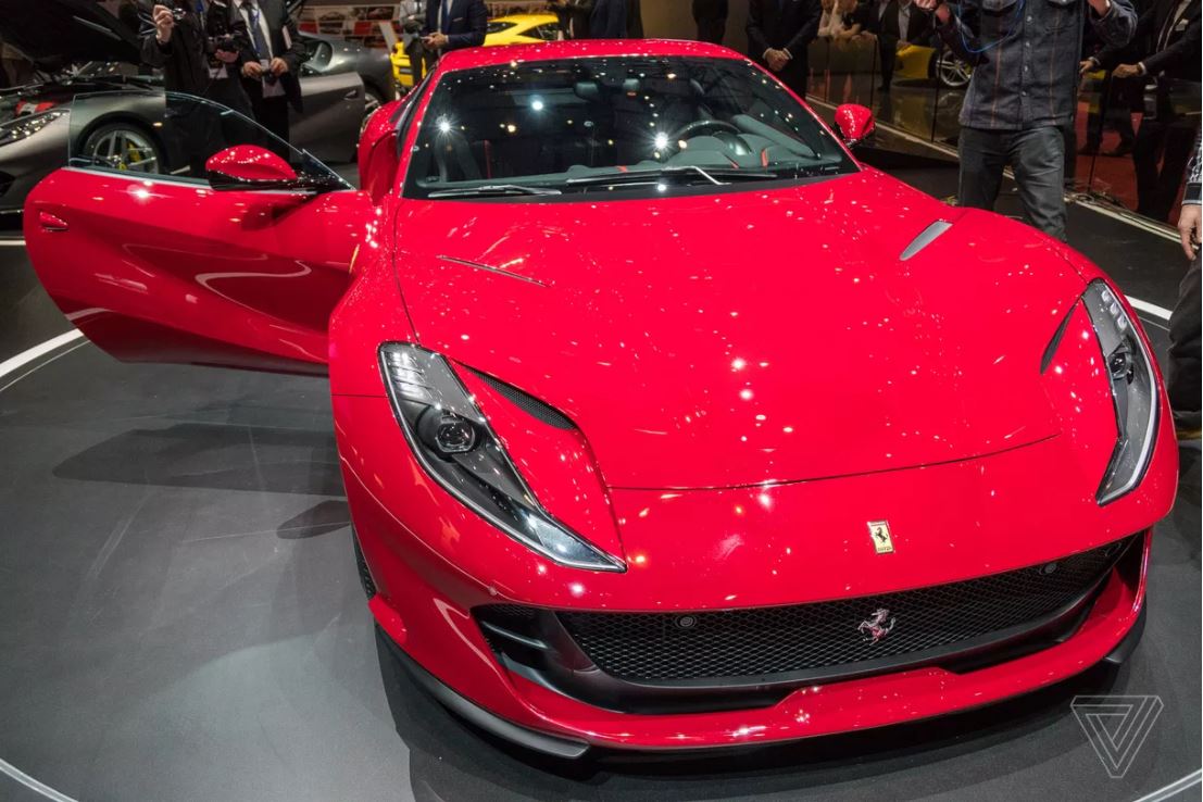 Ferrari ประกาศร่วมวงตลาดซูเปอร์คาร์ไฟฟ้า พร้อมเหน็บ Elon Musk เล็ก ๆ