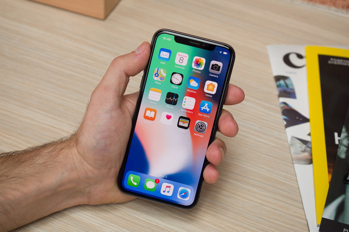 คอนเซปต์ iPhone X Plus หน้าจอใหญ่ขึ้น สองซิม และมีสีทอง!