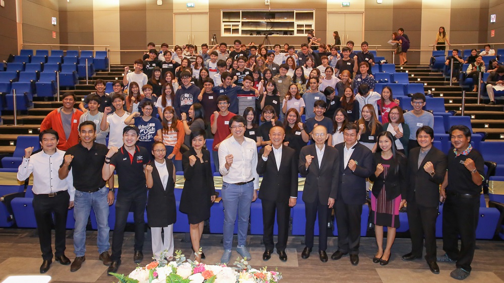 สมาคมผู้ดูแลเว็บไทย จับมือ ซีพี ออลล์,ไทยพาณิชย์ และพีไอเอ็ม เปิดค่าย YWC ครั้งที่ 15