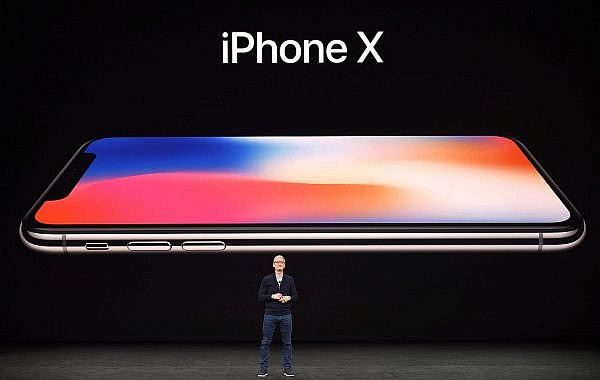 ยอดขาย iPhone ไตรมาสแรกลดลงเล็กน้อย …แต่กระแส iPhone X ยังมาแรง