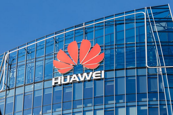 Huawei ซุ่มพัฒนาระบบผู้ช่วยส่วนตัวให้เทพระดับเป็น ‘เพื่อนคุย’ กับผู้ใช้ได้เลย