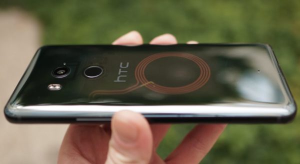 เรือธง HTC U12+ จะมี 4 สี (รวมถึงสีโปร่งแสง) และ “ราคาแพง!”