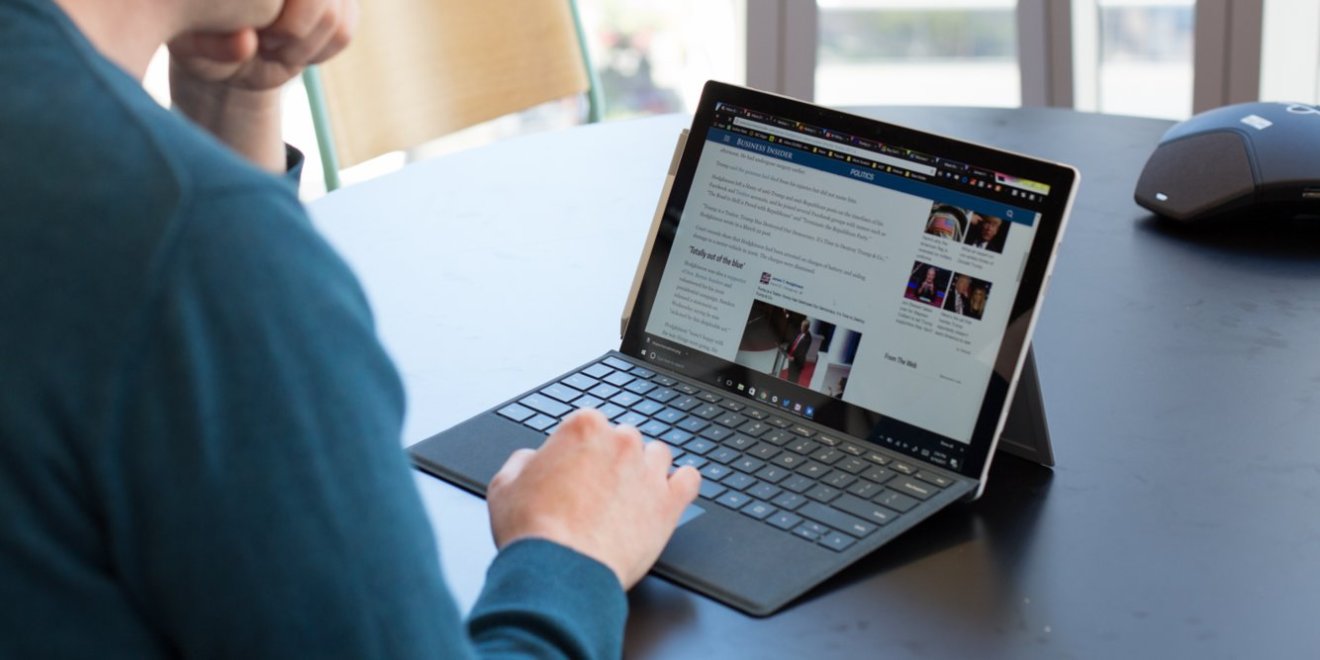 Microsoft เตรียมเปิดตัว Surface รุ่นราคาถูกปะทะ iPad!