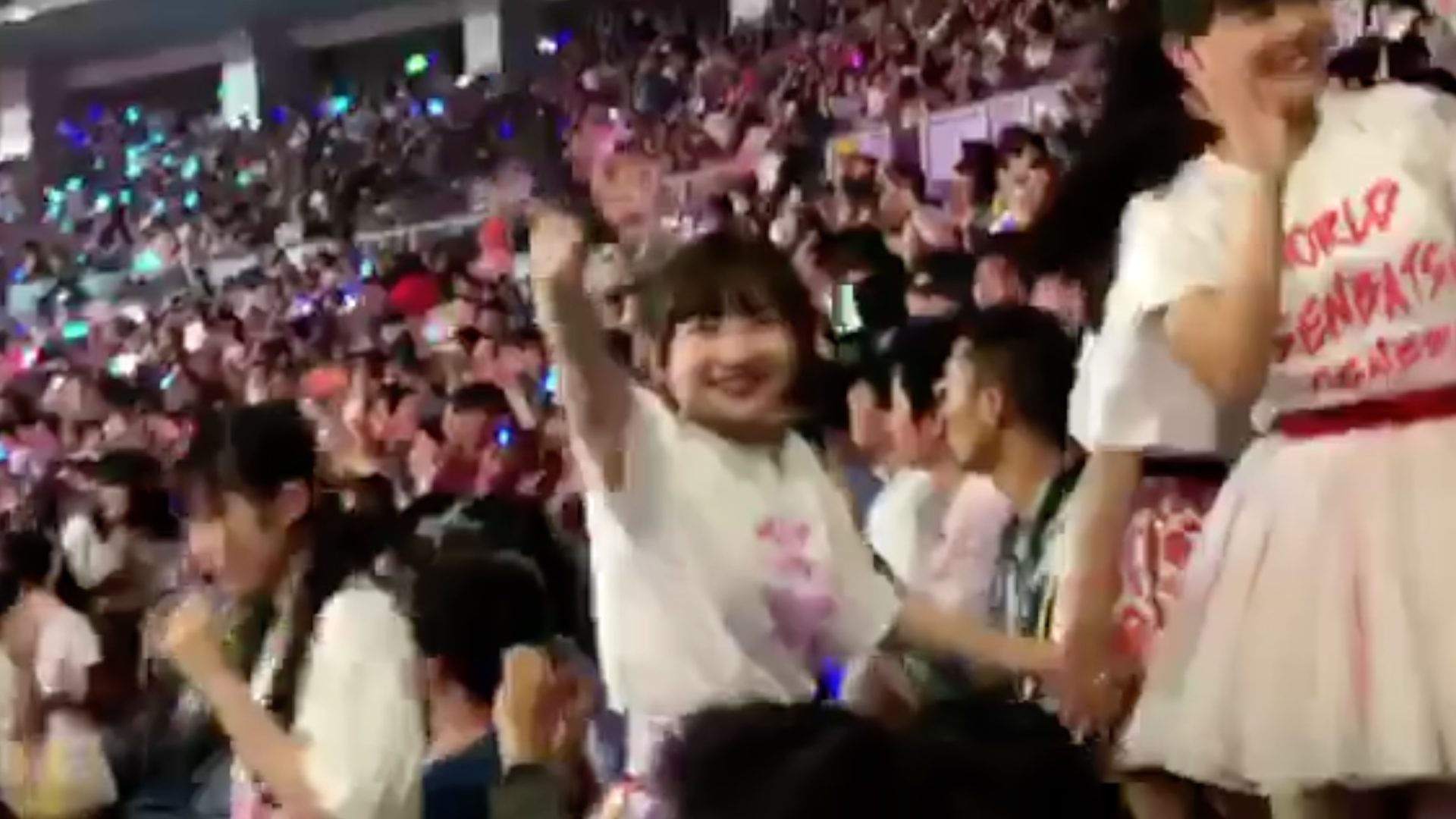 สดจาก Nagoya Dome ก่อนประกาศผลเลือกตั้ง AKB48 53rd Single World Senbatsu General Election