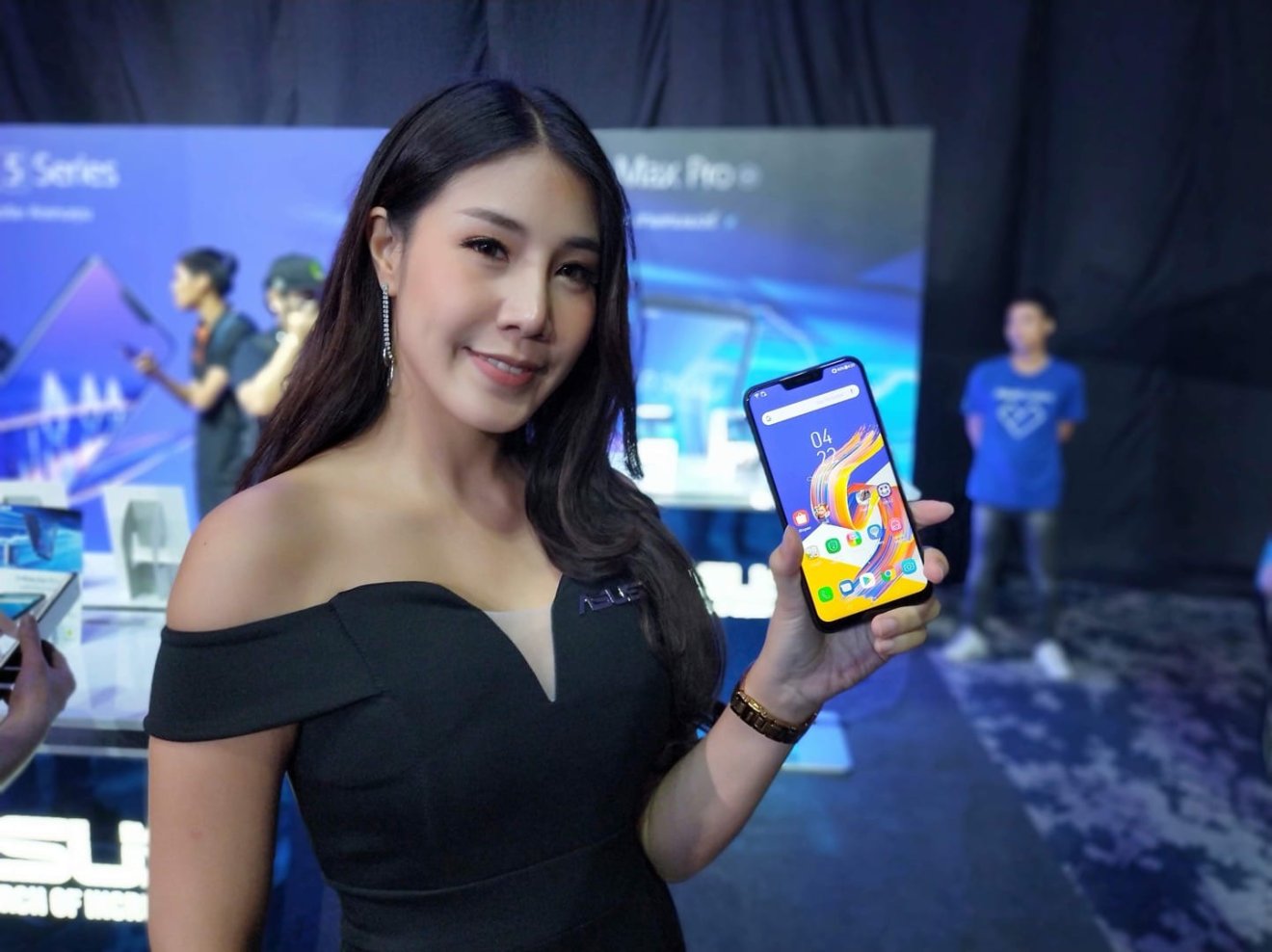 Asus เปิดตัว Zenfone 5Z ใช้ Snapdragon 845 และ ZenFone Max Pro M1 แบต 5,000 mAh ทั้งคู่ถูกมาก!