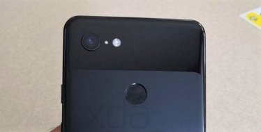 ภาพหลุดตัวเครื่อง Google Pixel 3 XL : เผยกล้องหลัง 1 ตัว, ด้านหลังเป็นกระจก และติ่งหน้าจอ