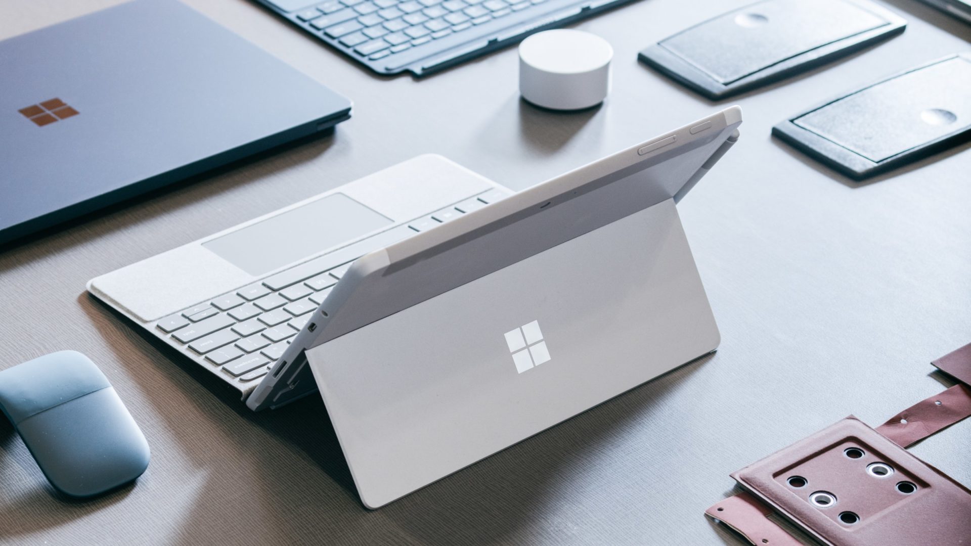 Microsoft อาจเปิดตัว Surface รุ่นราคาถูกวันพรุ่งนี้