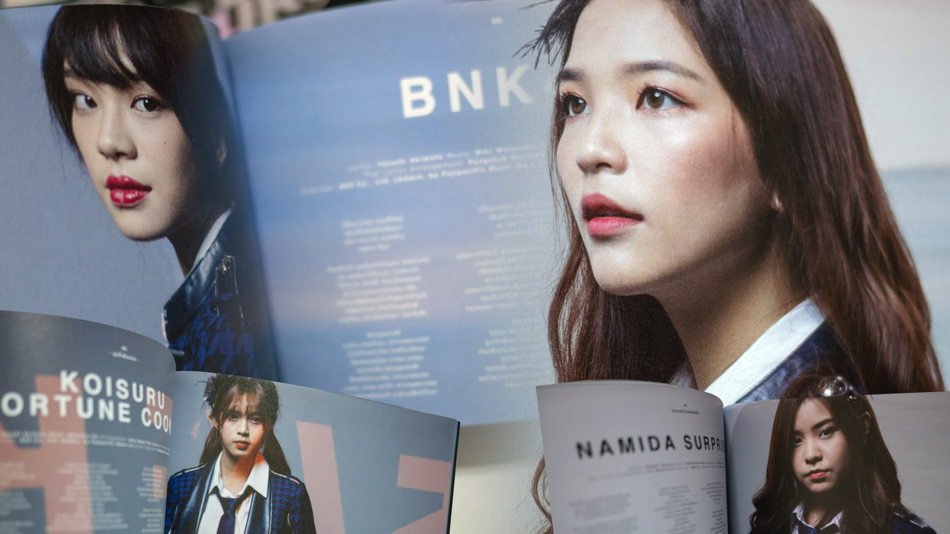 แกะกล่อง BNK48 1st Album RIVER