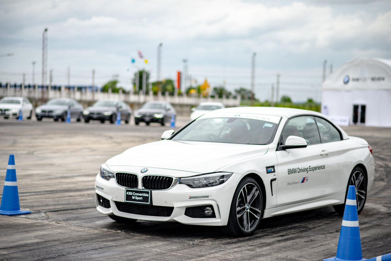 ลุยงาน BMW FLEET REVIEW 2018 ทดลองขับบีเอ็มดับเบิลยูหลากซีรี่ส์ พร้อมนวัตกรรม BMW ConnectedDrive