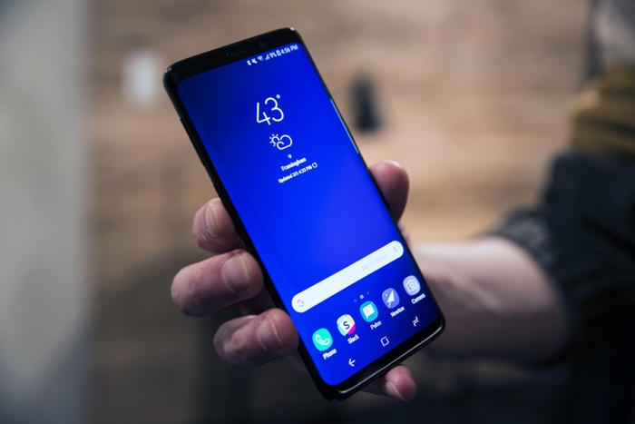 Samsung เตรียมเปิดตัว Galaxy S10 สามรุ่น ใช้สแกนลายนิ้วมือในหน้าจอทั้งหมด!