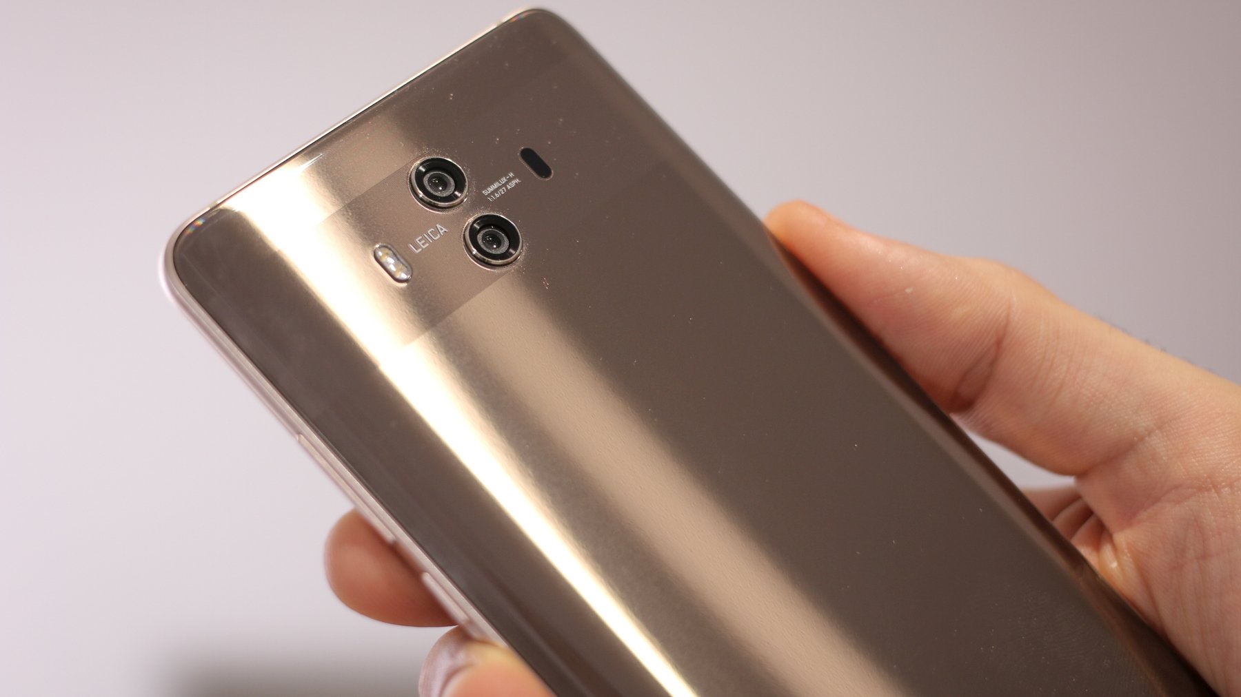 Huawei Mate 20 Pro จะมาพร้อมกับแบตเตอรี่ที่มากที่สุด!