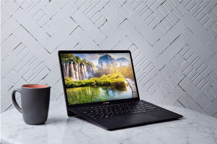 Asus ส่ง “Asus ZenBook S” นำเสนอนวัตกรรม “ErgoLift” พร้อมดีไซน์หรู