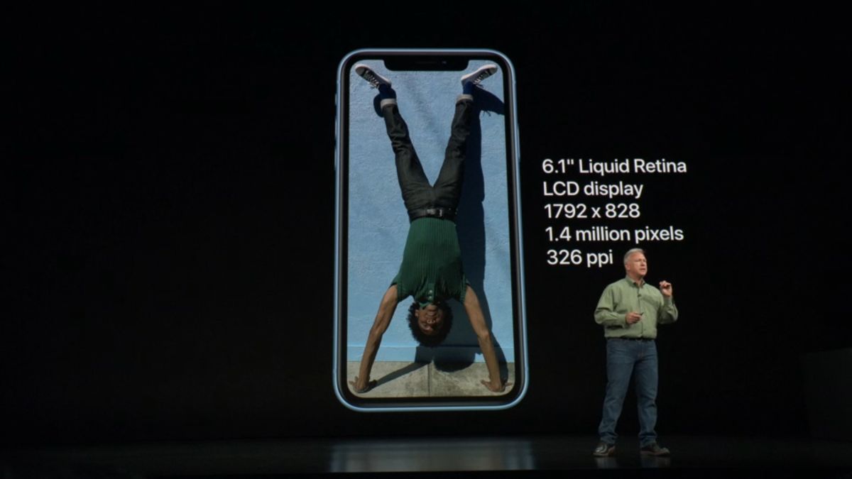 Phil Schiller เปิดใจ ทำไม iPhone รุ่นใหม่ต้องตั้งชื่อว่า XR พร้อมเผยเหตุผลที่ยังยืนหยัดใช้จอ 720p