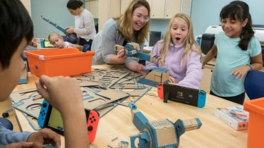 Nintendo จับมือ Institute of Play องค์กรไม่เเสวงหาผลกำไร นำ Nintendo Labo เข้าสู่ห้องเรียน เพื่อสร้างเเรงบันดาลใจให้กับเด็กๆ