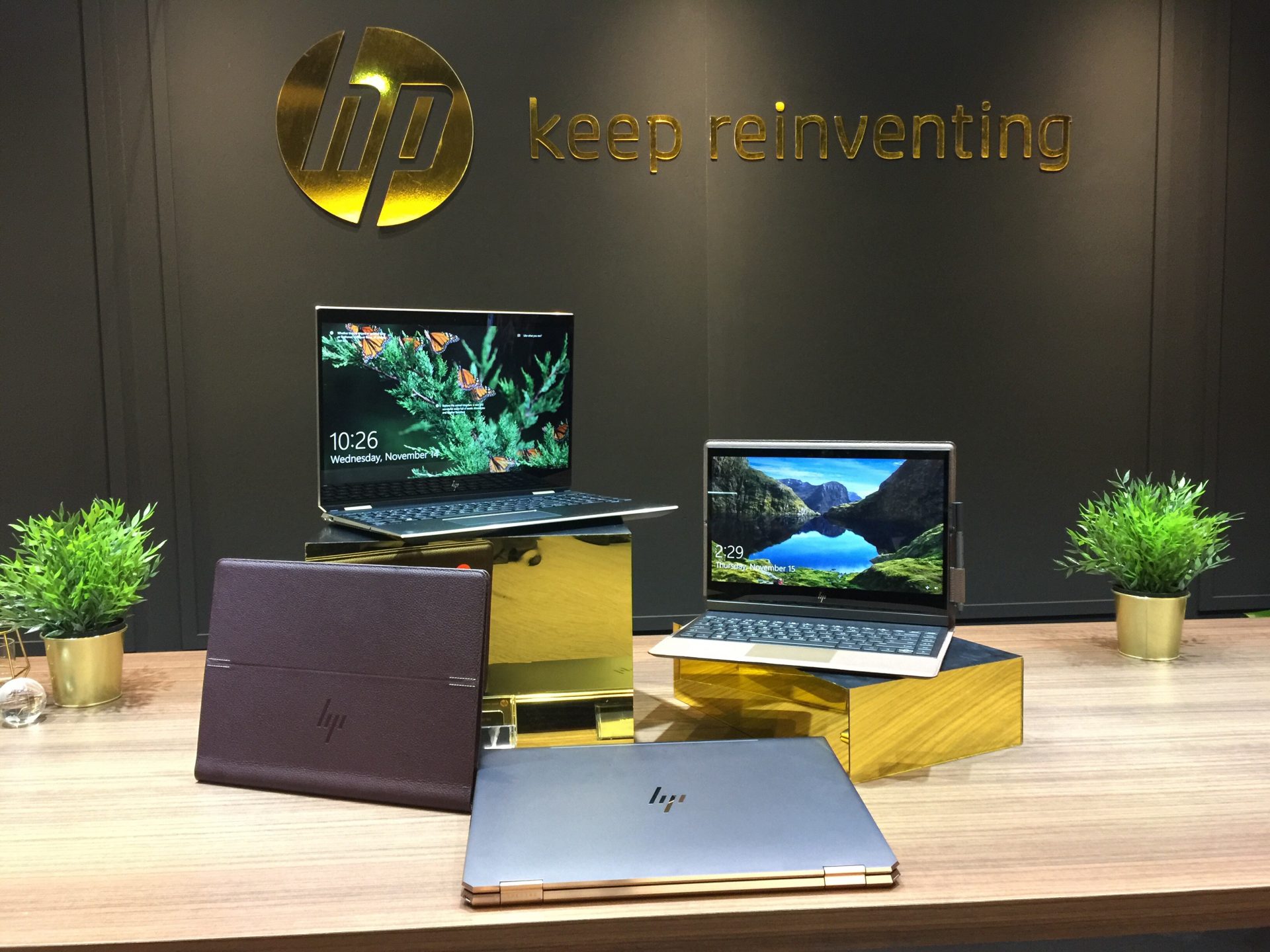 HP โชว์คอมระดับพรีเมี่ยมใหม่ ออกแบบสวยมาก!