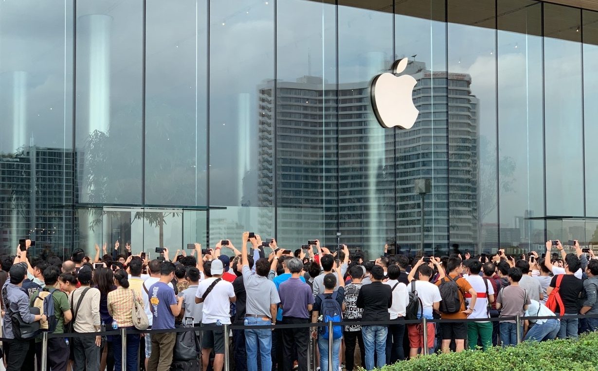 พาชมบรรยากาศ Apple Iconsiam เปิดวันแรก : Apple Store แห่งแรกของประเทศไทย