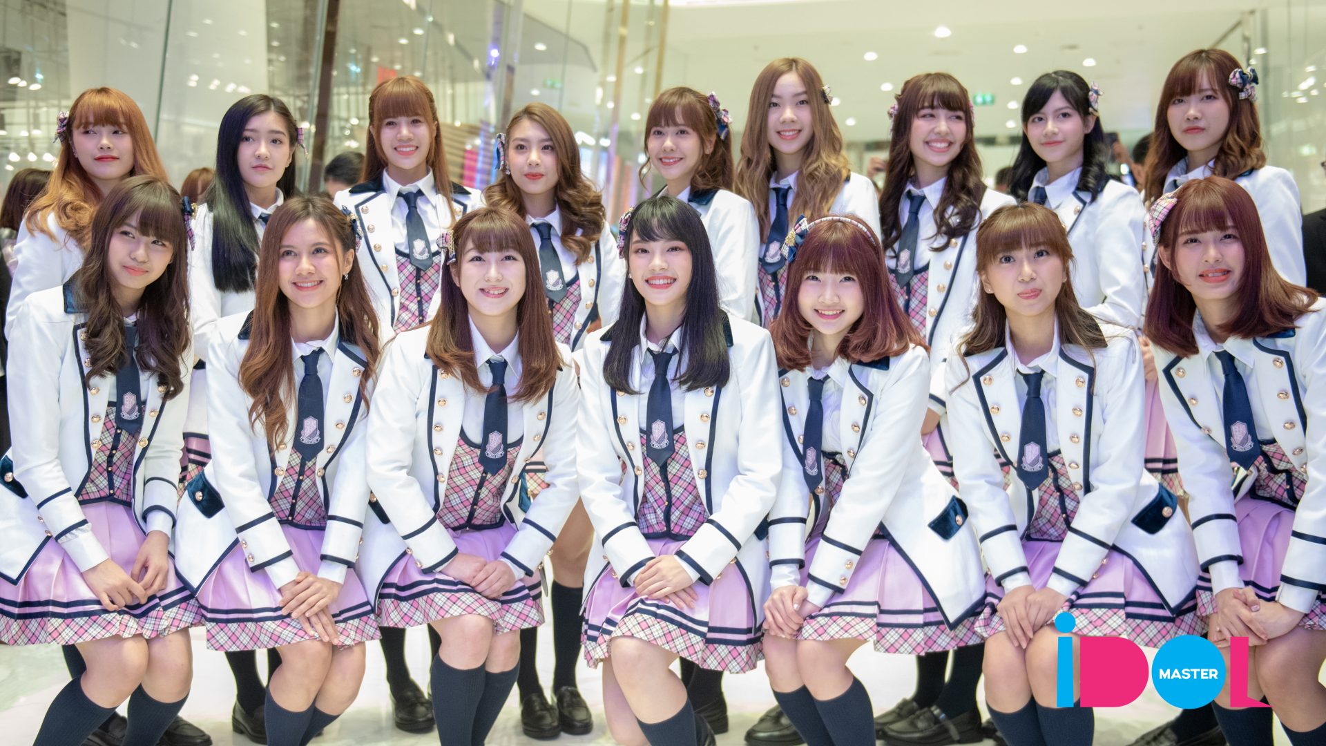 BNK48 เซเลบ ดารา นักร้อง ศิลปิน ระดับโลกพาเหรดร่วมงานเปิดตัว ICONSIAM