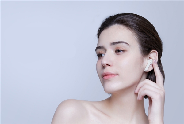 AirPods หลีกไป! หูฟังไร้สาย Xiaomi ขายวันแรกทำสถิติหมดเกลี้ยงใน 4 นาที