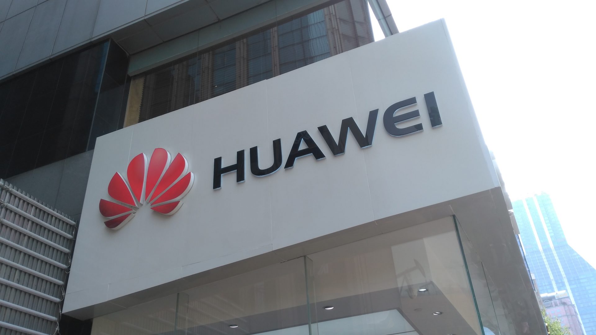 Huawei เตรียมฟ้องรัฐบาลสหรัฐกลับหลังเริ่มสงครามแบนสินค้าของบริษัท