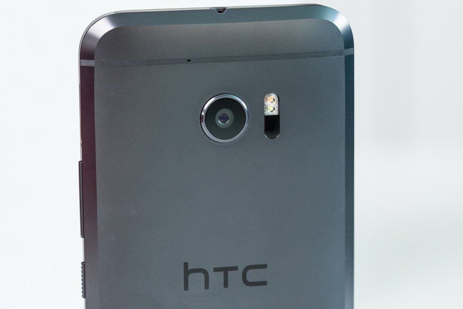 HTC ตามรอย Blackberry จ่อเลิกขายมือถือเอง แล้วให้คนอื่นขายให้แทน