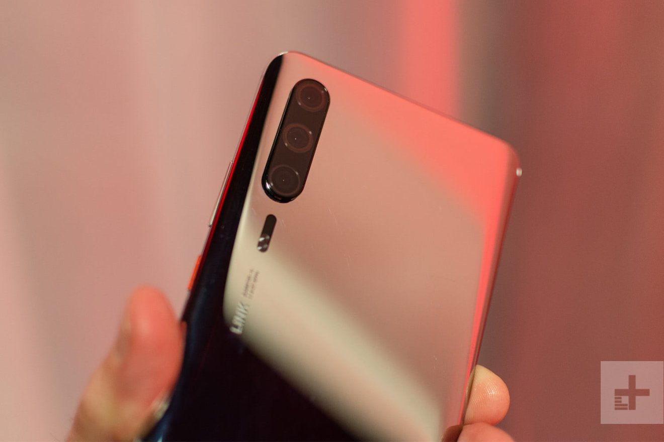 เผยภาพ Huawei P30 Lite รุ่นเล็กสุด มีกล้องหลังสามตัว