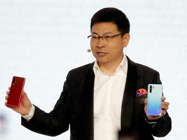 CEO Huawei แจงทำไมโฟกัสกล้องหน้าและถ่าย 4K 60 fps ไม่ได้ใน P30 พร้อมบอก “Apple หมดนวัตกรรม เป็นแค่ผู้ตามไปแล้ว”