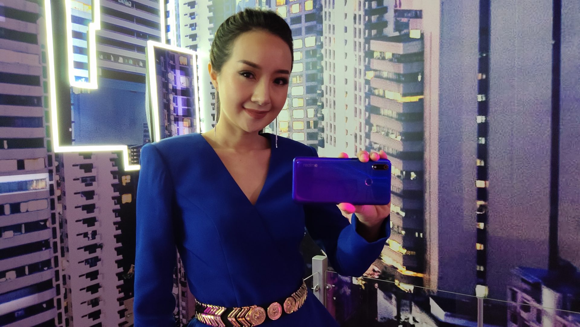 realme เปิดตัว “realme 3 Pro” สเปคเทพ กล้องเลนส์คู่ แบตเยอะ ในราคาต่ำหมื่นที่จับต้องได้