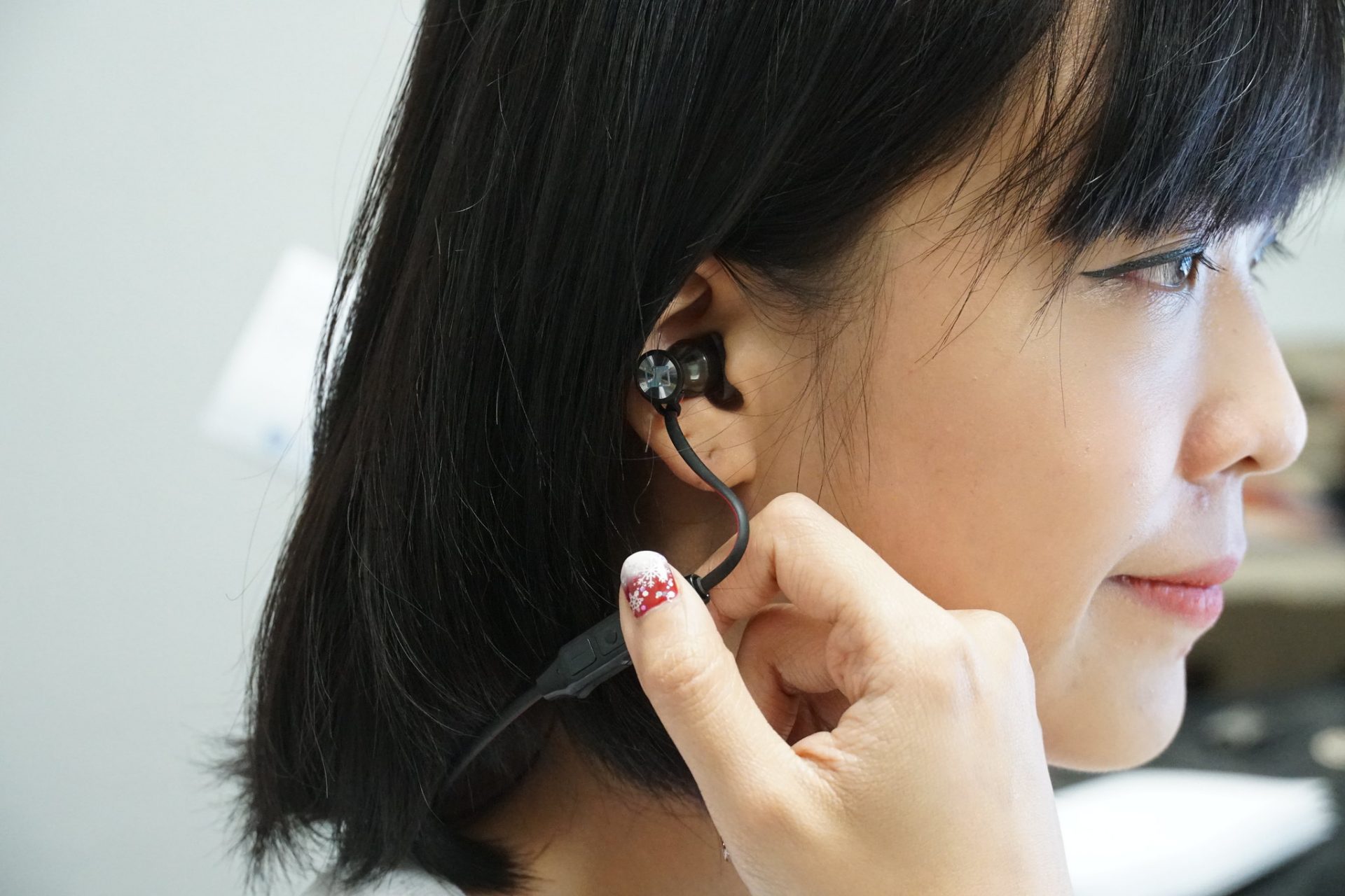 รีวิว Sennheiser Momentum Free In-Ear Wireless หูฟังเสียงเยี่ยม ที่มีสายแต่ไร้สาย