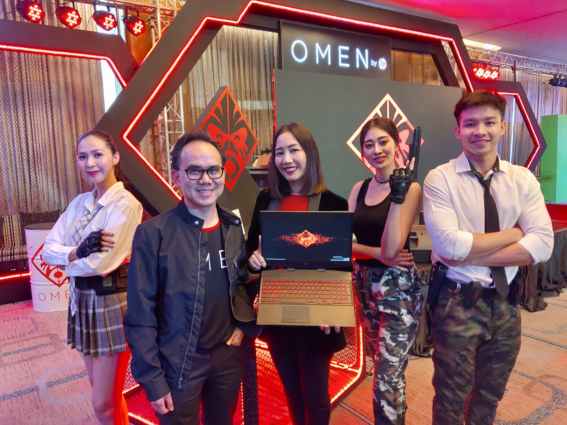 HP เปิดตัวผลิตภัณฑ์กลุ่ม OMEN โชว์โน้ตบุ๊ก 2 จอ พร้อมคอมสุดแรง!